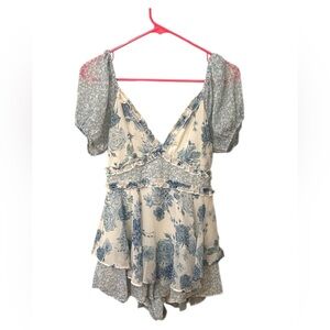 🆕 Altar’d State Haven Mix Blue White Floral Ruffle Romper Size Small